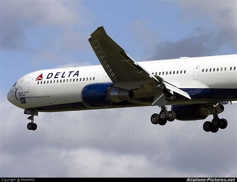 N841mh Delta Air Lines Boeing 767 400er At London Heathrow Photo