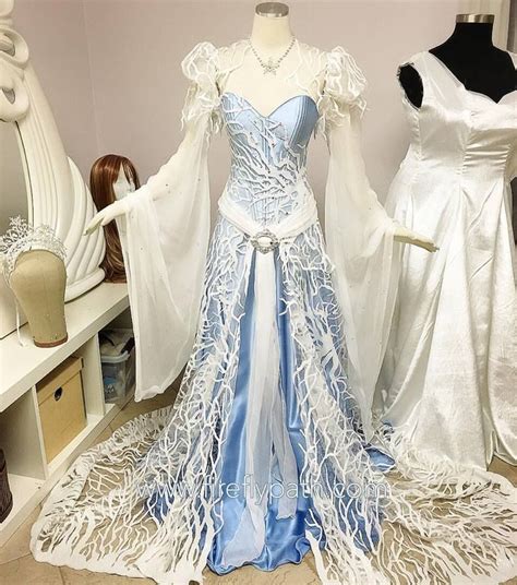 Image Result For Beautiful Dresses Beautiful Gowns Beautiful Outfits Robes Disney Fantasy