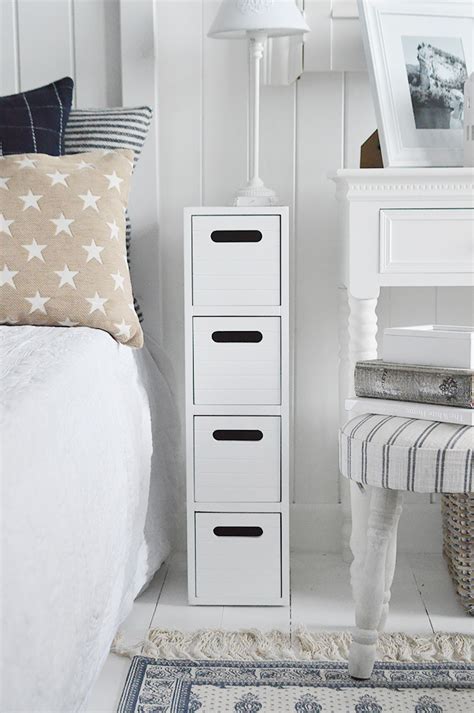 20 Extremely Narrow Bedside Table