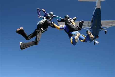 Skydiving Backgrounds Pictures Images
