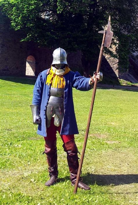 15th Century Man At Arms Armsandarmor