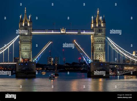 Tower Bridge Bascule Bridge Blue Hour London England Great Britain