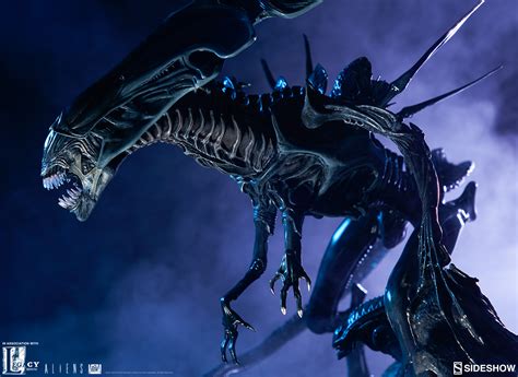 New Photos Of The Alien Queen Maquette Arrive To Rule Your