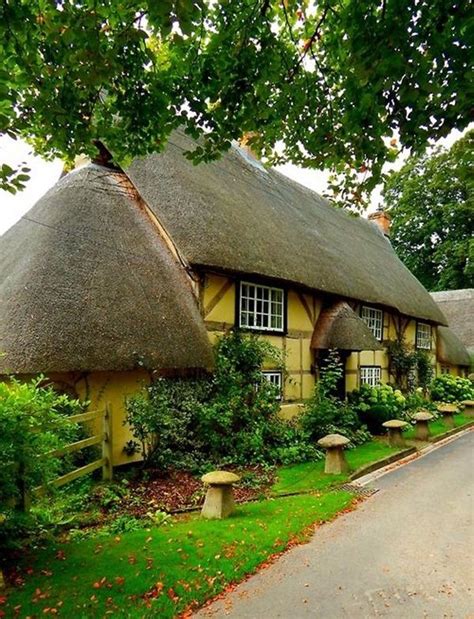 Beautiful Thatch Roof Cottage House Designs 11 Fairytale Cottage