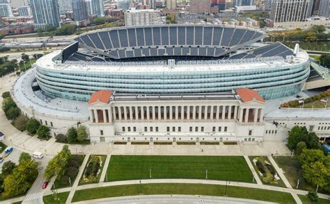 Soon thereafter, its name was changed to honor american military. Soldier Field stadium photographed from the above ...
