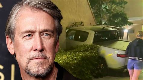 Successions Alan Ruck Car Accident Why Is Alan Ruck Using A Cane