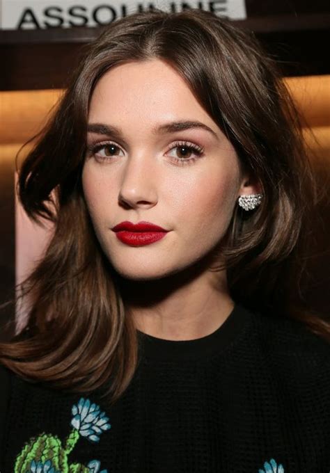 Perfectly Timeless Red Lipstick Looks