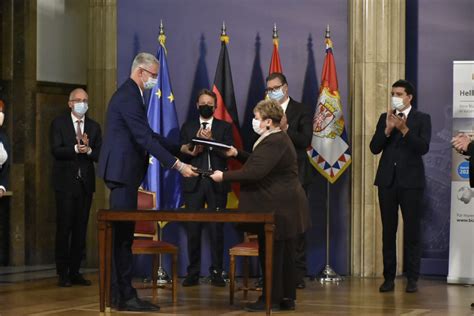 Велики дан за Ваљево: Потписан уговор са немачком фабриком Бизерба ...