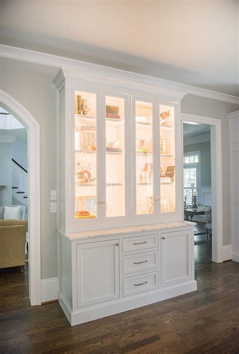The pantry cabinets, oven cabinets and cabinet over the refrigerator when you are using refrigerator panels on the sides can be 6 taller than the wall a very decorative way to make your hood be the focal point of the kitchen is by my making it wider than your range and taller than the wall cabinets. Interior Design Ideas for your Home - Home Bunch Interior ...