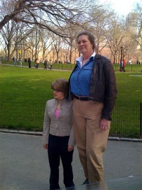 the world s tallest women 59 pics