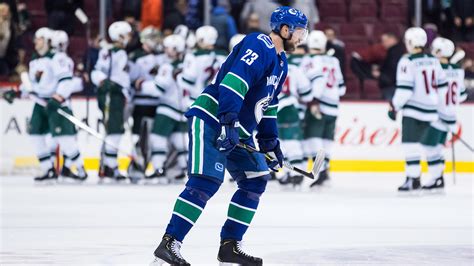 Canucks Alex Edler Leaves Game Vs Oilers With Upper Body Injury