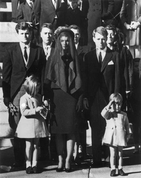 Jfk Jr Salute John Kennedy Jr Caroline Kennedy Jfk Jr Kennedy Family