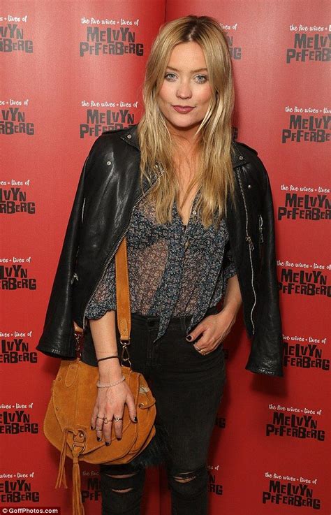 Blonde Beauty Laura Whitmore Also Settled For Off Duty Chic In Ripped