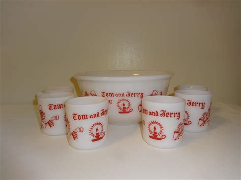 Vintage Hazel Atlas Tom Jerry Milk Glass Punch Bowl And Mugs Set