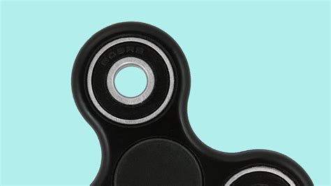 Fidget Spinner News Tips And Guides Glamour