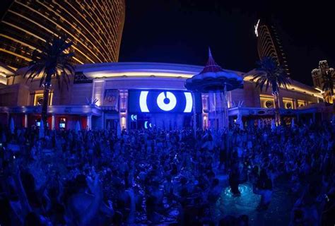 The Pool Parties Helping Las Vegas Get Back On Track In 2021 Vegas