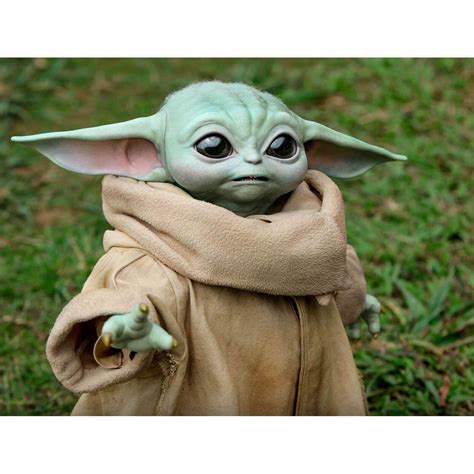 Baby Yoda Replica Hot Toys Earn A Lot Logbook Bildergalerie