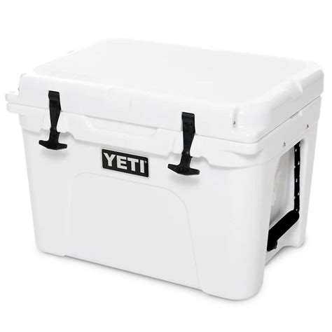 Yeti Tundra 35 Hard Cooler In White Nebraska Furniture Mart