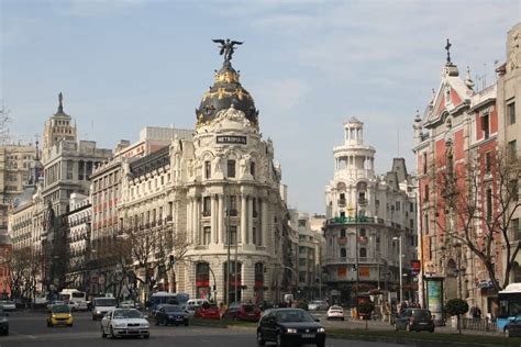 Spain (a country in europe). 6 ciudades para visitar en España por primera vez