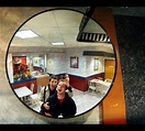 Le miroir amusant :D | We love mirrors. ^^ McDonalds, Las Ve… | Flickr