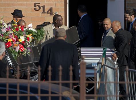 Hundreds Mourning Slain Chicago Girl