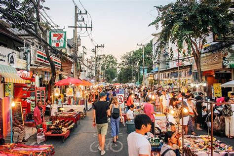 Sunday Walking Street Night Market Chiang Mai 2022 Guide Ck Travels