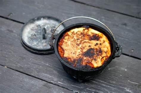It has the most beautiful golden color, the richest buttery, and crumbly texture, and a simply divine flavor that can only be achieved over years of perfecting ratios and technique. Humdrum Hodgepodge: Dutch Oven Chili Pie
