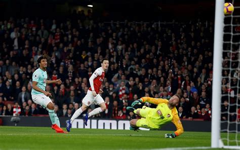 Over goals occurred for 2 times and over corners occurred for 4 times. Crystal Palace vs Man Utd and Arsenal vs Bournemouth: live ...