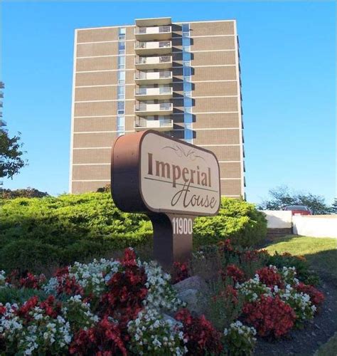Lakewood Oh Imperial House Residential Space Mid America Management