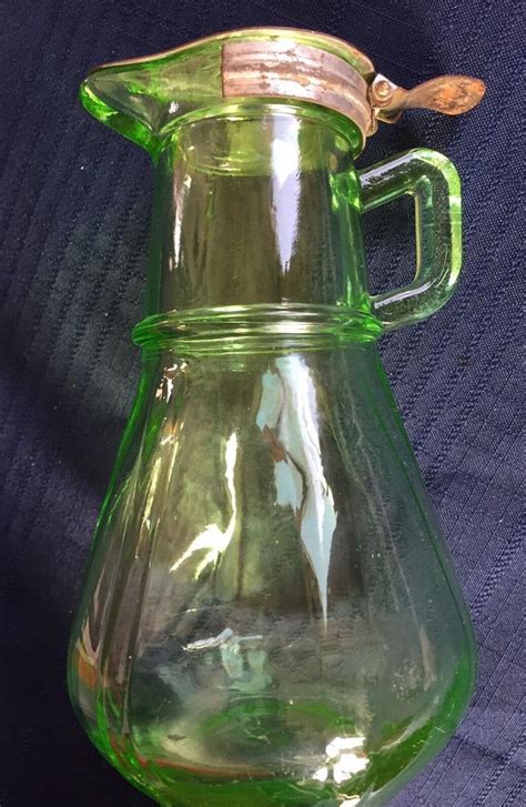 Vintage Hazel Atlas Green Depression Glass Syrup Pitcher W Metal Lid