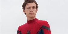 Peter Parker stands tall in first official image from Spider-Man ...