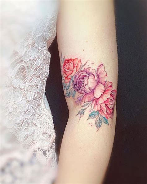 10 Charming Feminine Tattoo Designs Top Beauty Magazines