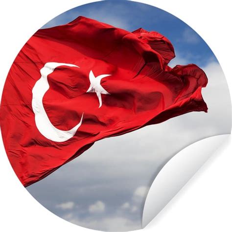 Rood had destijds geen traditionele betekenis voor de stam van de sultan (in tegenstelling tot wit en goud) en was ook geen tradition. bol.com | Wandcirkel Vlag Turkije -Turkse vlag inwind ...