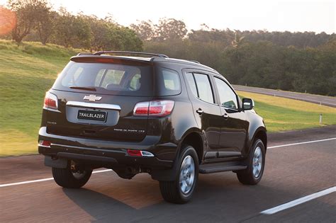 2012 chevrolet trailblazer specs & photos