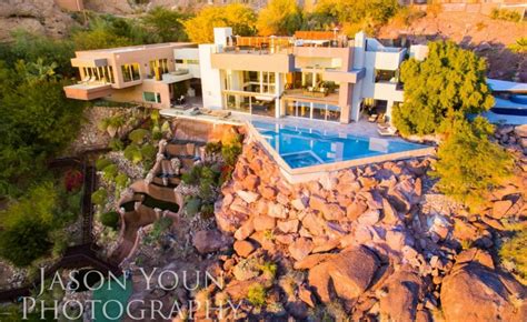 Incredible Contemporary Hilltop Mansion In Phoenix Az Homes Of The Rich