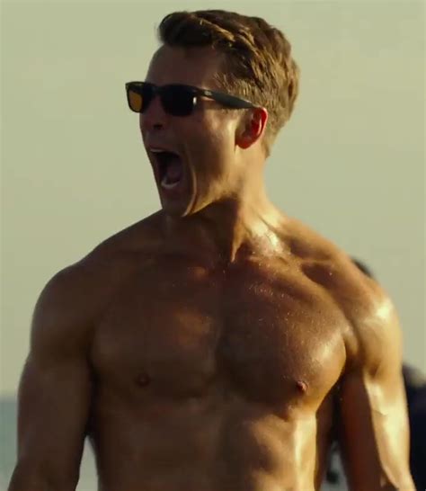 Glen Powell Shirtless And Sexy Top Gun Maverick Gay Male Celebs Com My Xxx Hot Girl