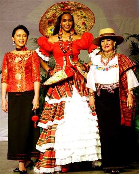 Miss Jamaica World 2013 Is Gina Hargitay Center In Traditional Costume Caribbean Fashion