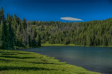 9 Beautiful Crystal Clear Alpine Lakes In Oregon
