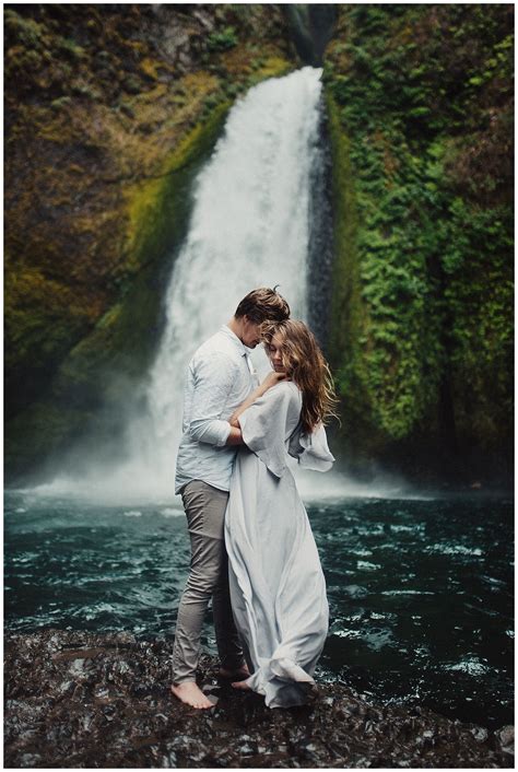 The Astons Couples Session At Wahclella Falls Oregon Waterfall Wedding Photography Bridal Poses