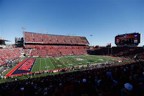 Arizona Football Fans Hungry For Tasty New Options At Athletic Events