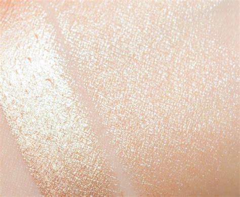 Becca Passion Ignite Liquified Light Highlighter Review And Swatches Highlighter Becca Face