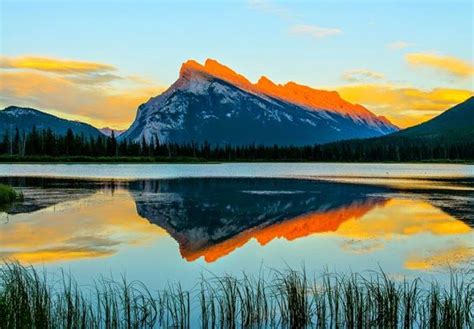 Amaze7 Sunset In Vermillion Lake Banff National Park Canada
