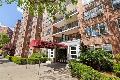 6333 98th Pl Rego Park Ny 11374 For Sale