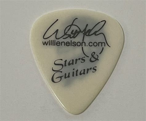 Willie Nelson Guitar Pick Rare 2002 Us Tour Concert Stars And Guitars