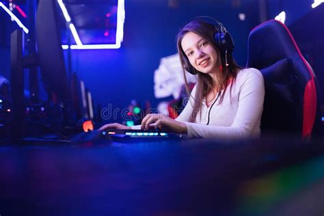 Streamer Beautiful Girl Professional Gamer Smile Playing Online Games