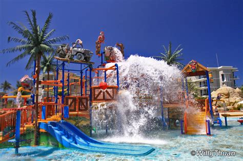 It's not huge and a bit pricey, but it's a great way to spend the day with the kids and the family having fun, eating or even drinking in the water of the pool bar. Splash Jungle Water Park Phuket - Phuket 101