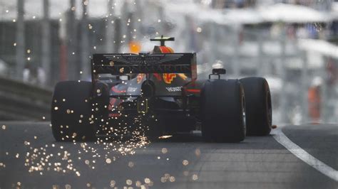 Erinnerungen an 2006 und michael schumacher werden wach. LIVE COVERAGE - Qualifying in Monaco | Formula 1®