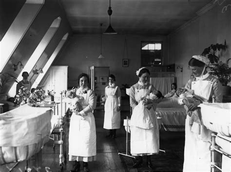 These Vintage Maternity Ward Photos Prove That Motherhood Is Timeless