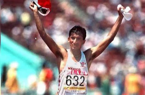 Women's 4 x 400m relay round 1. MEX - 1984 Olympic 20km race walk champion Ernesto Canto dies