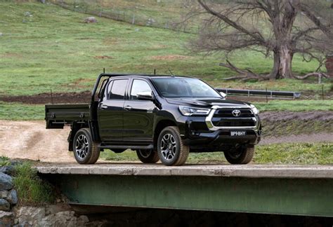 Toyota Upgrades The Hilux Workmate Sr And Sr5 Ute Guide
